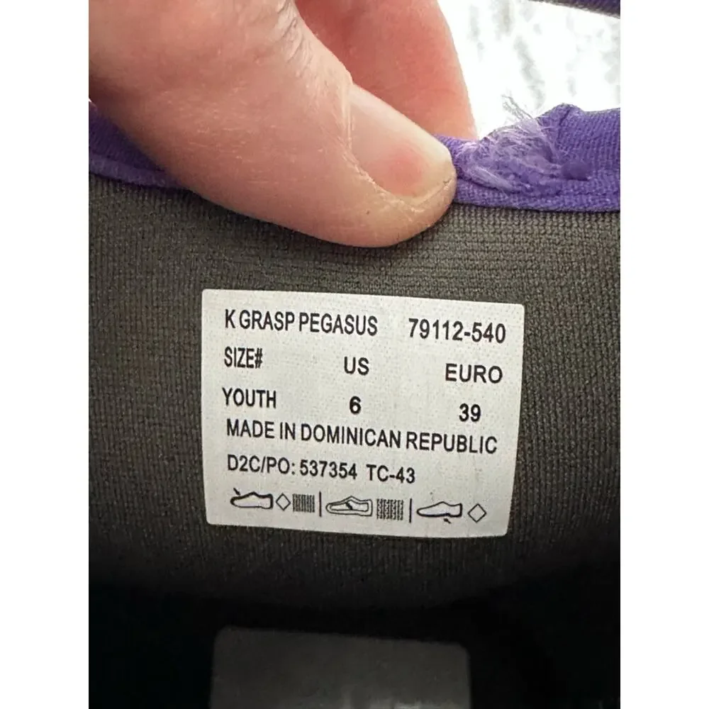 NEW BOGS Grasp Pegasus Youth Kids Size 6 Waterproof Rain Boot Purple Unicorn